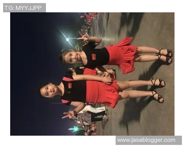 对话黄丽：回顾她的足球生涯与成长历程的精彩瞬间