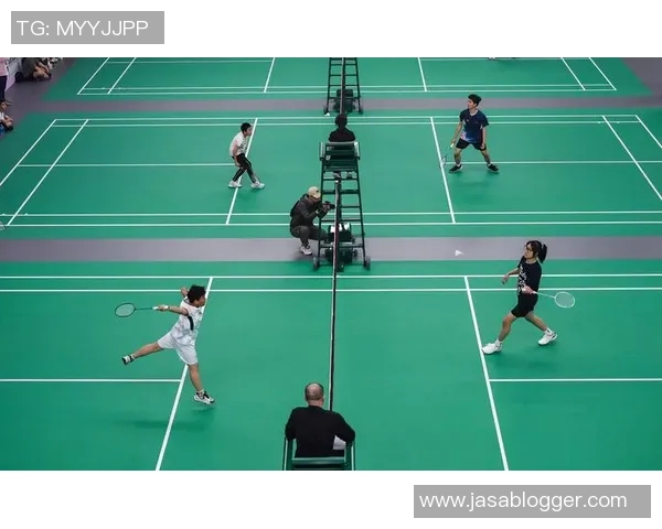 赛后分析:北京羽毛球队与成都羽毛球队的实力对决与战术探讨 赛后分析:北京羽毛球队与成都羽毛球队的实力对决与战术探讨